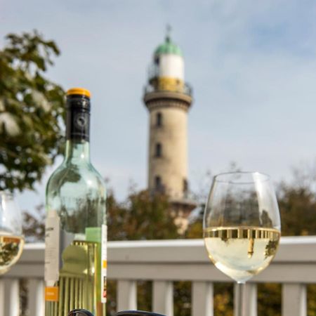 Hotel Am Leuchtturm Rostock Buitenkant foto